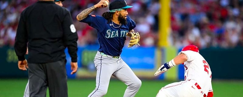 Mariners score 3 in 10th, beat Angels on 1-hitter