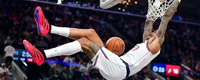 Kawhi Leonard powers for 30 as Clippers defeat Trail Blazers