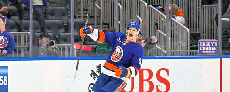 Emil Heineman lifts Islanders over Golden Knights in shootout