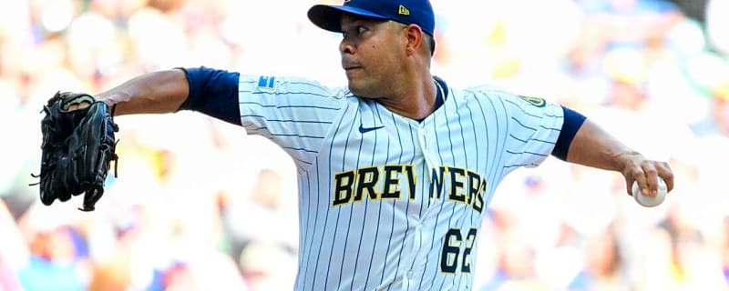 Brewers LHP Jose Quintana getting MRI after straining calf