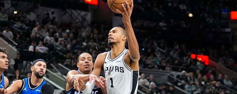 No rest, no problem for Victor Wembanyama, Spurs in win over Magic