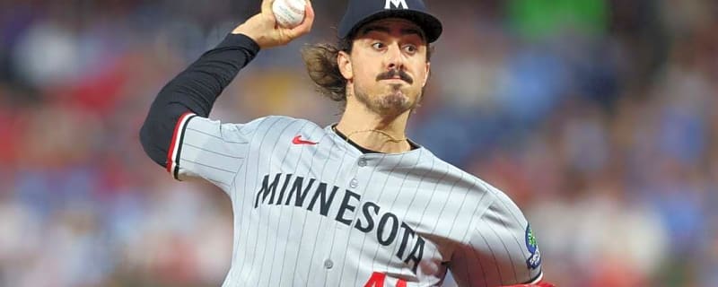 Twins RHP Joe Ryan (back) scratched vs. Red Sox