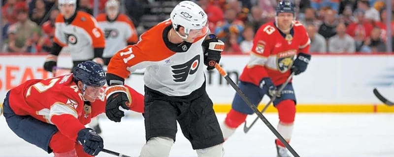 Flyers score twice in final minute, double up Panthers