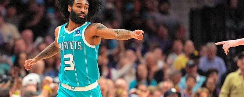 Hornets stay hot with runaway win over Suns