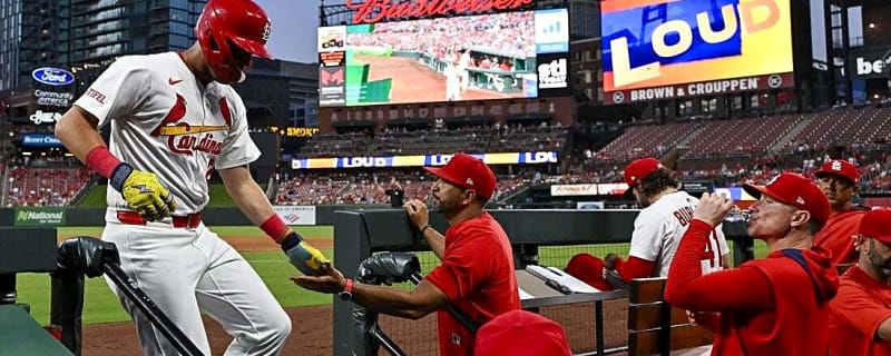 Cardinals OF Lars Nootbaar exits Braves game (side discomfort)