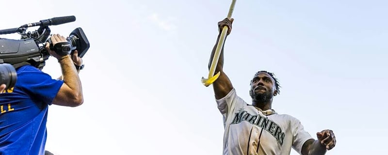 Randy Arozarena comes up big as Mariners come back to edge Cubs