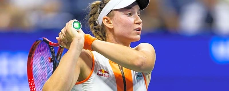 Elena Rybakina storms past Iga Swiatek at WTA Finals
