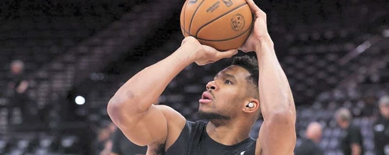 NBA players union cites 'tanking' in Bucks' handling of Giannis injury