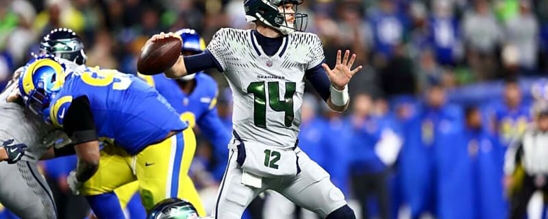 Three 2-point conversions lead Seahawks' rally for OT win over Rams