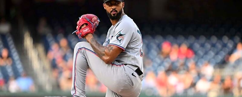 Marlins blast three late homers to rally past Nationals