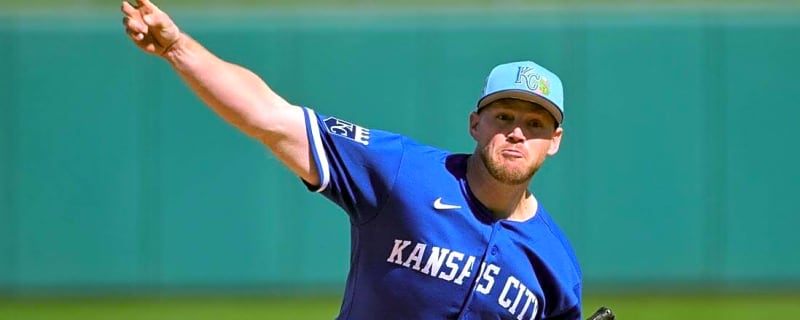 Royals RHP Stephen Kolek dealing with left oblique strain