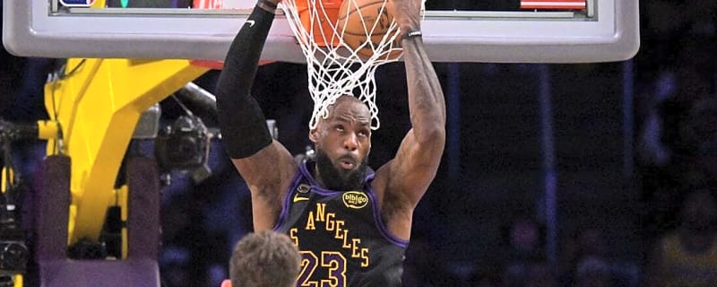 Short-handed Lakers show grit in leading series vs. Rockets
