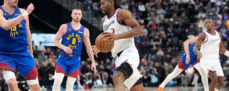 Clippers star Kawhi Leonard (ankle soreness) exits vs. Lakers