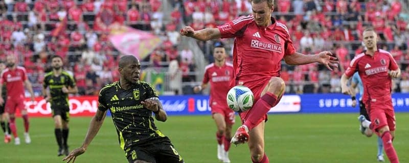 Crew extend St. Louis City&#39;s skid, grab top spot in East