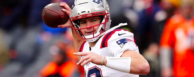 Patriots QB Drake Maye 'feels good,' downplays shoulder issue