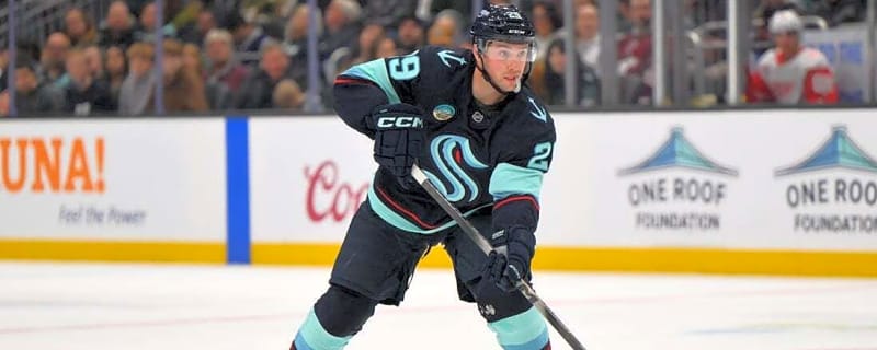 Kraken visit slumping Mammoth after snapping skid