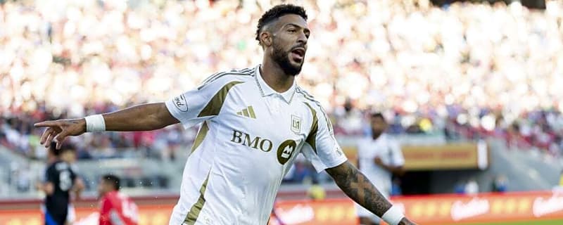 Denis Bouanga tallies hat trick as LAFC top Quakes at Levi&#39;s Stadium