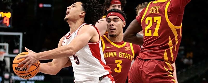 Arizona sinks Iowa St. on Jaden Bradley's buzzer-beater in Big 12 semis