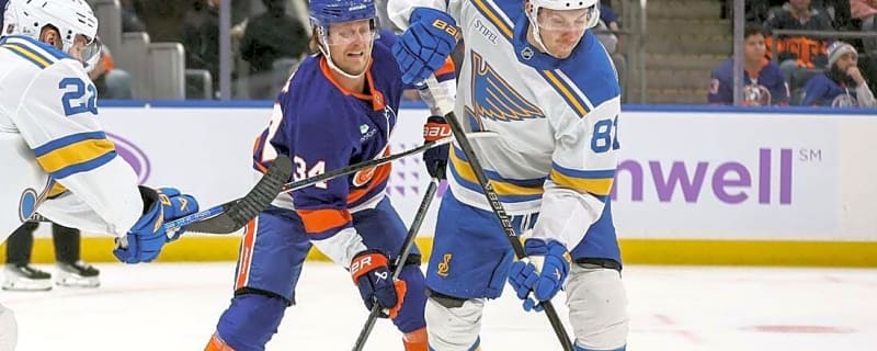 Jordan Binnington, Blues get past Islanders