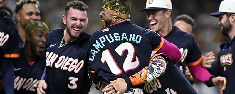 Luis Campusano's heroics put Padres in position to claim series from Yankees