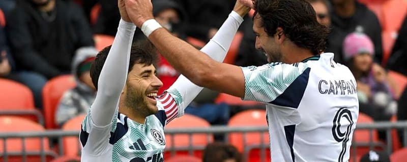 Revolution defense stays stingy, blanks Toronto FC