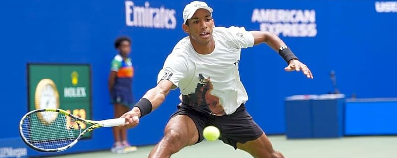 Felix Auger-Aliassime, Alex de Minaur soar into U.S. Open quarters