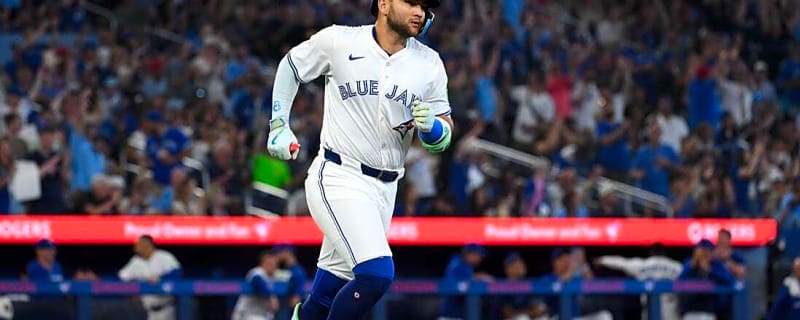 Blue Jays sweep Angels, win eighth in a row