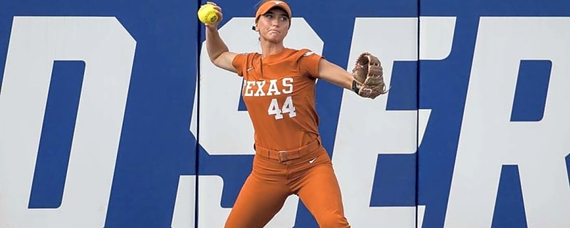 Teagan Kavan pitches Texas past Mississippi State