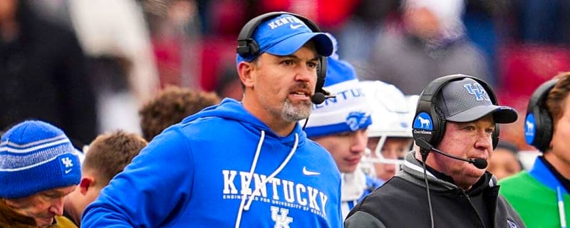 Reports: Kentucky plans to fire coach Mark Stoops