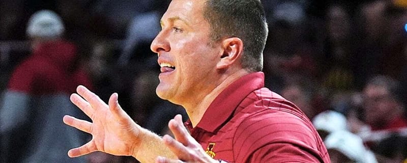 Cincinnati stuns No. 2 Iowa State, gets signature win