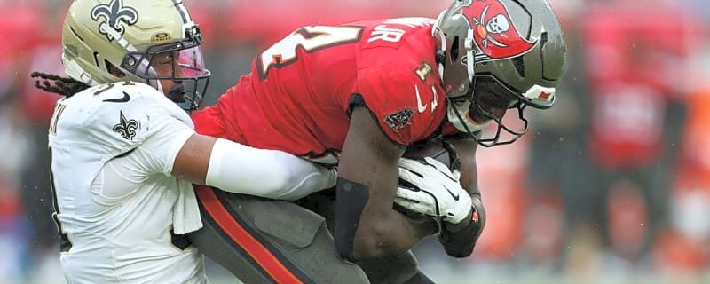 Bucs WR Chris Godwin (illness) added to injury report