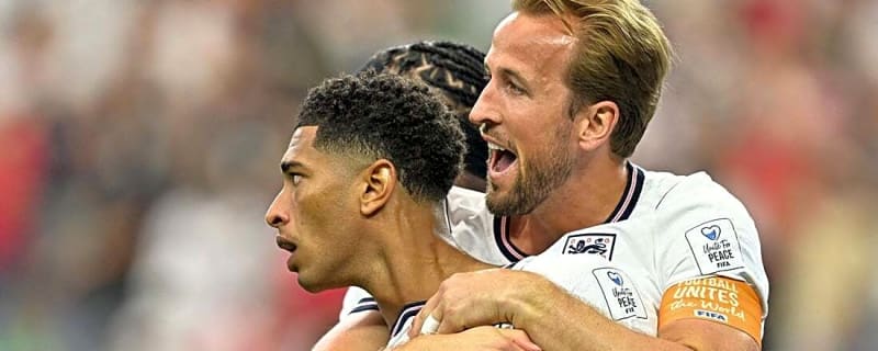 England takes over in second half to roar past Croatia