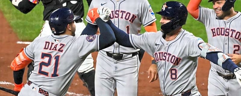 Christian Walker’s late homer powers Astros past Orioles in slugfest