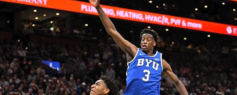 No. 3 UConn survives late rally from No. 7 BYU in Hall of Fame Series