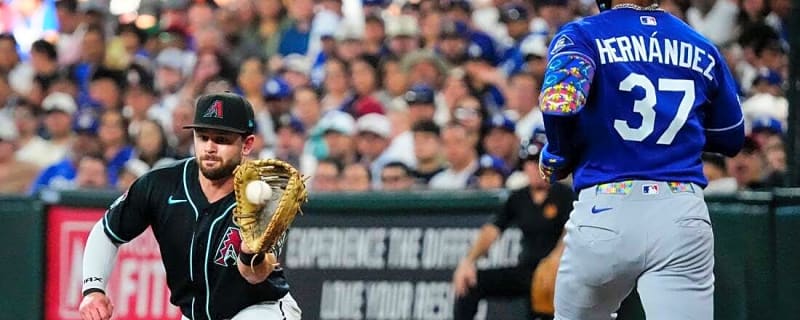 Dodgers edge D-backs in 10 to end 7-game losing streak