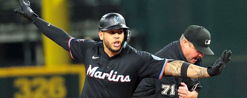 12th-inning uprising sparks Marlins, damages Rangers&#39; playoff hopes