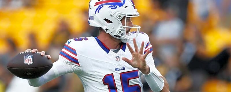 Falcons sign QB Ben DiNucci, release WR DJ Chark