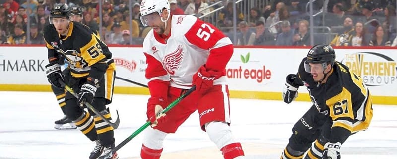 Stars sign David Peron, 38, to one-year contract