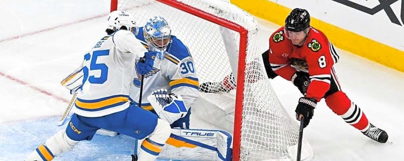 Blackhawks take down Blues to post first win of season