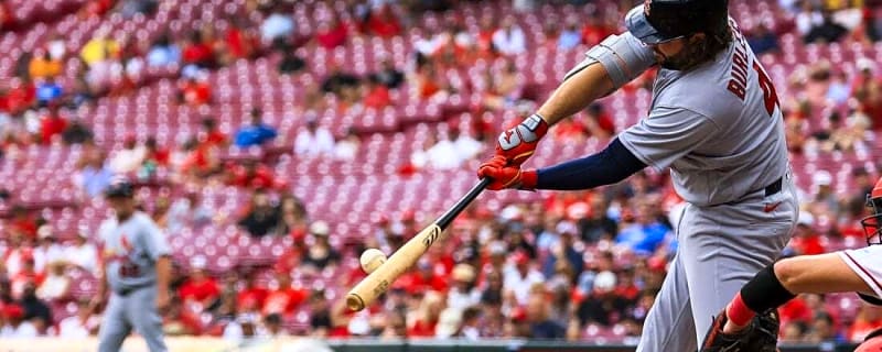 Cardinals' pitching staff stifles Reds to win doubleheader opener