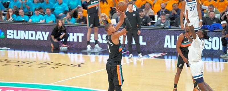 In return of Anthony Edwards, Timberwolves stun Spurs in Game 1