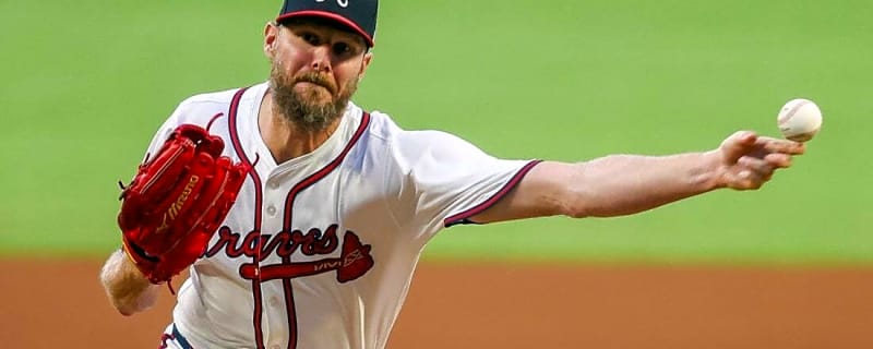 Braves exercise $18M option to retain LHP Chris Sale for 2026