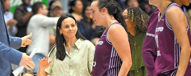 Tempo without suspended coach Sandy Brondello vs. rested Aces