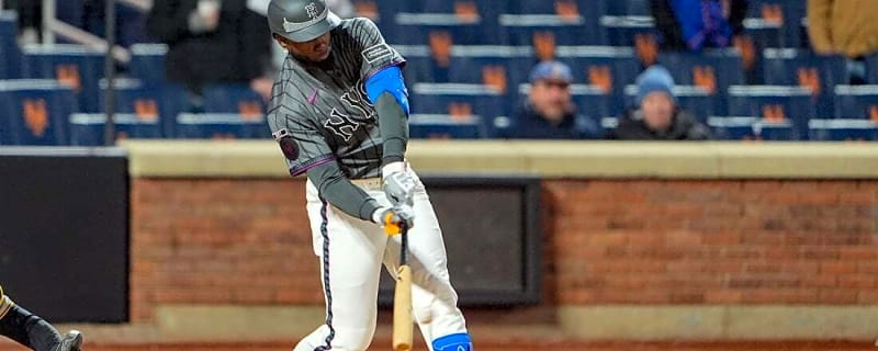 Luis Robert Jr. belts three-run HR as Mets down Pirates in 11