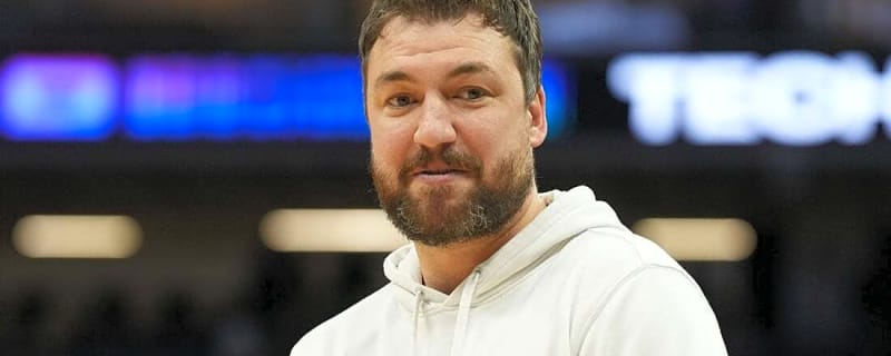 Report: Liberty tab Warriors assistant Chris DeMarco as head coach