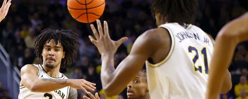 No. 2 Michigan, on a 'heater', poses tall order for Penn State