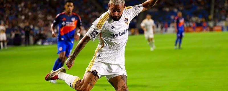 F Diego Fagundez returns to Revolution as free agent