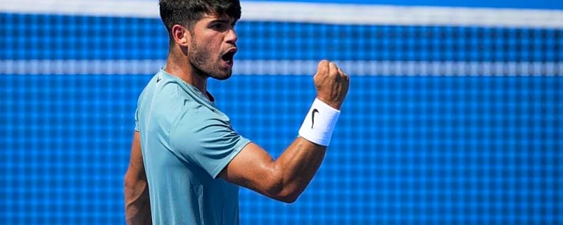 Carlos Alcaraz survives rough third set to reach Cincinnati Open semis