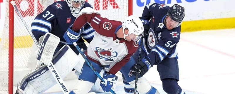 Avs edge Jets as NHL goals leader Nathan MacKinon nets pair