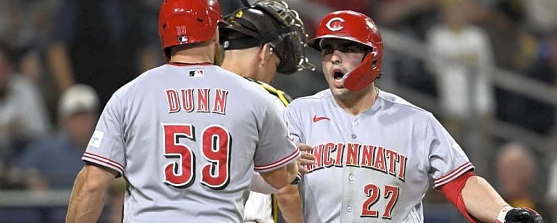 Sal Stewart bashes go-ahead homer in 11th as Reds top Padres